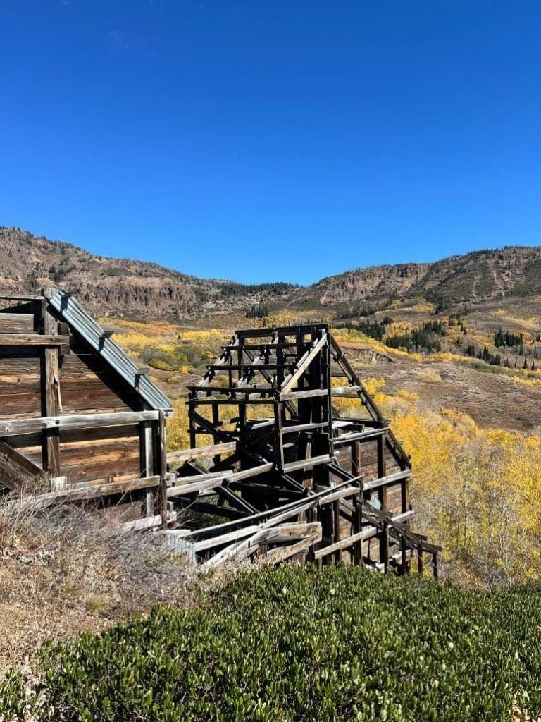 Infrastructure from past production at the Mission Cross Mine which is located on a single third party claim within the newly acquired White Star Property